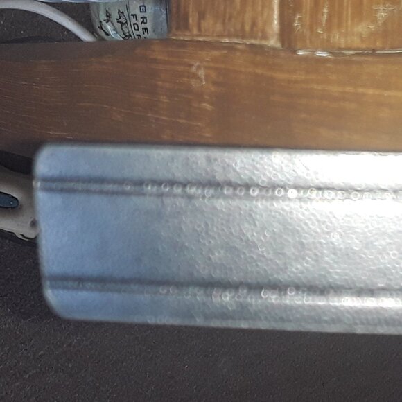 Van Heusen boys black belt w/silver buckle 30-32 - Picture 5 of 5